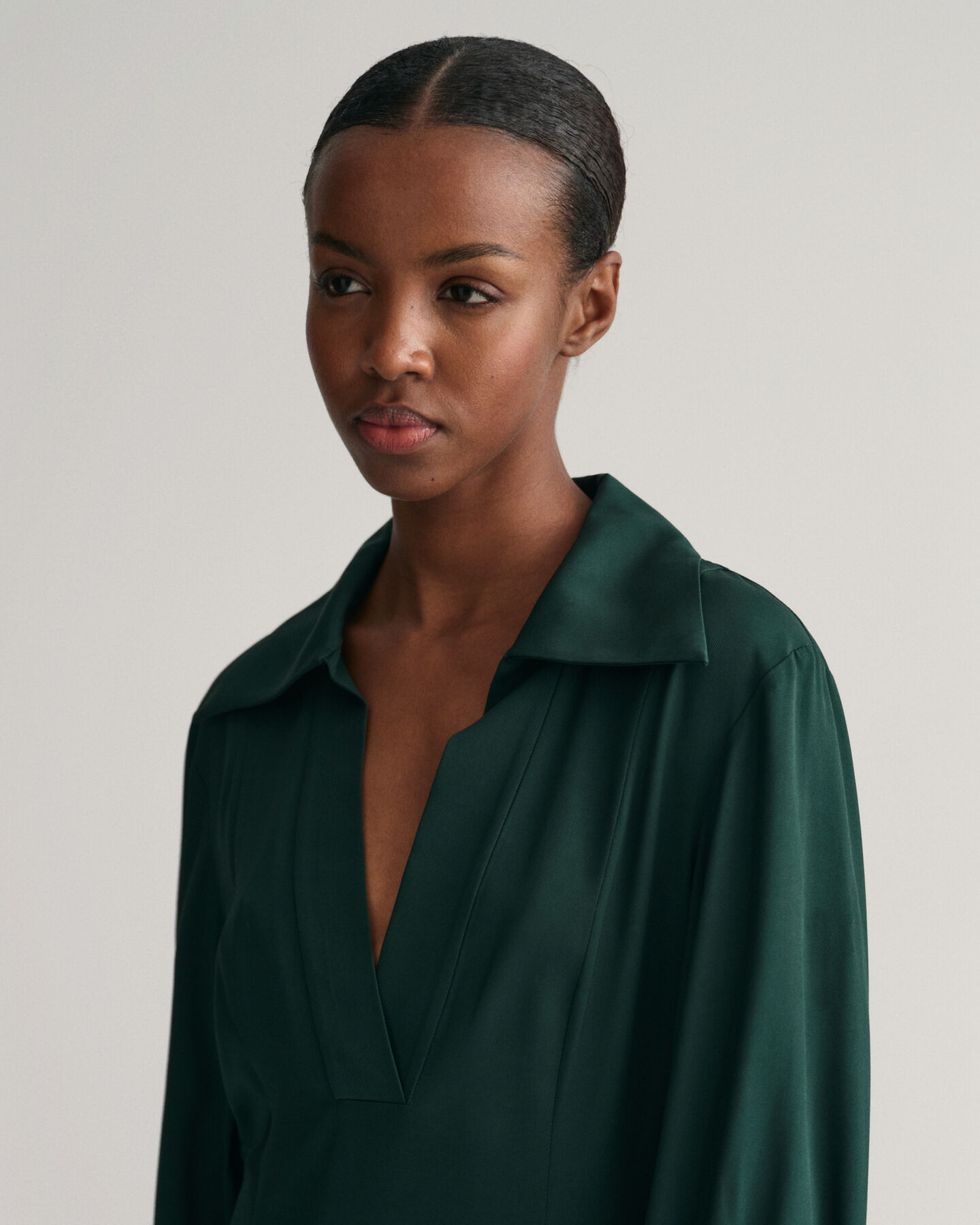 Slim Fit jurk met brede manchetten