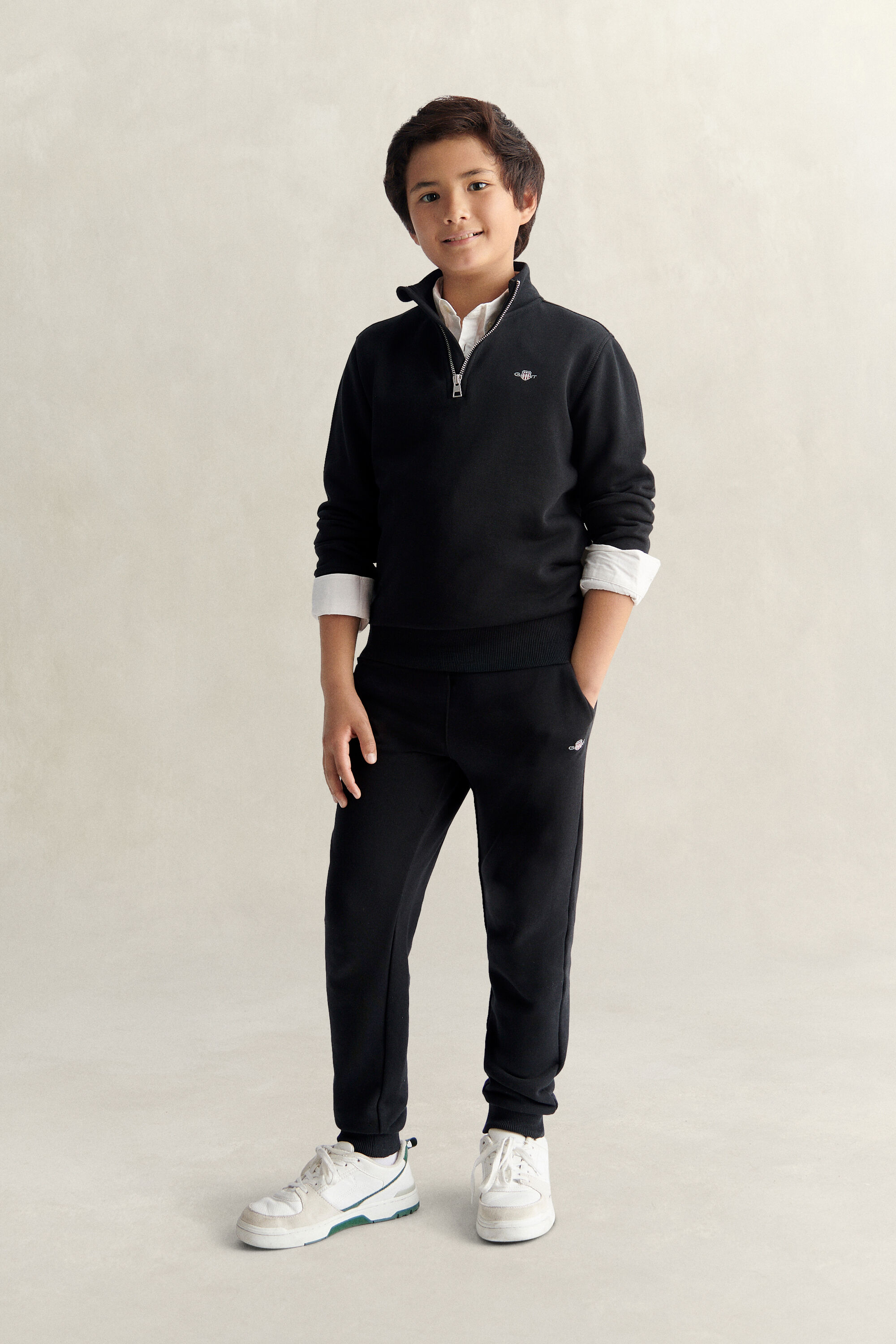 Sweatshirt met korte rits en schild voor tienerjongens