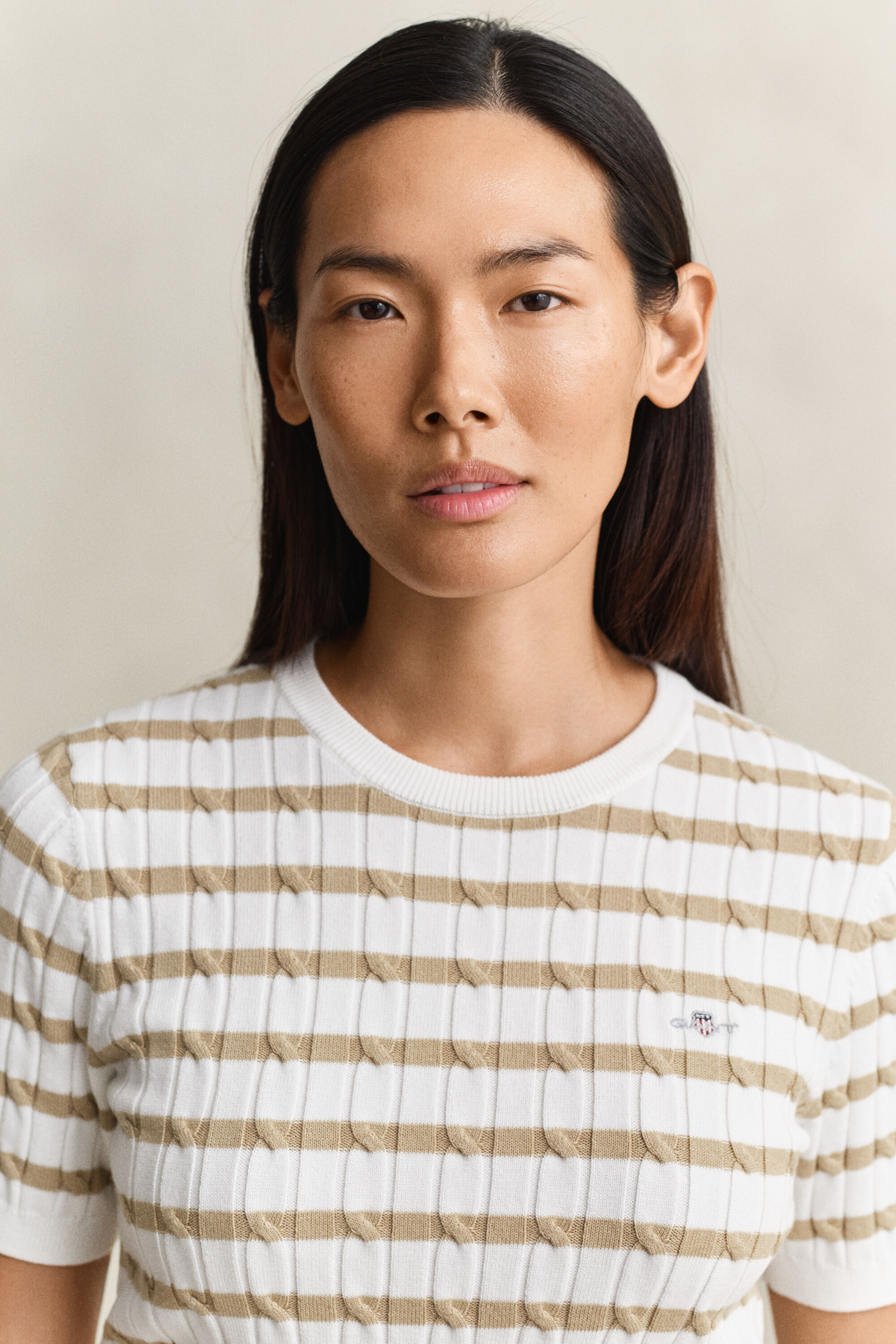 Gebreide kabeltrui met korte mouwen en strepen