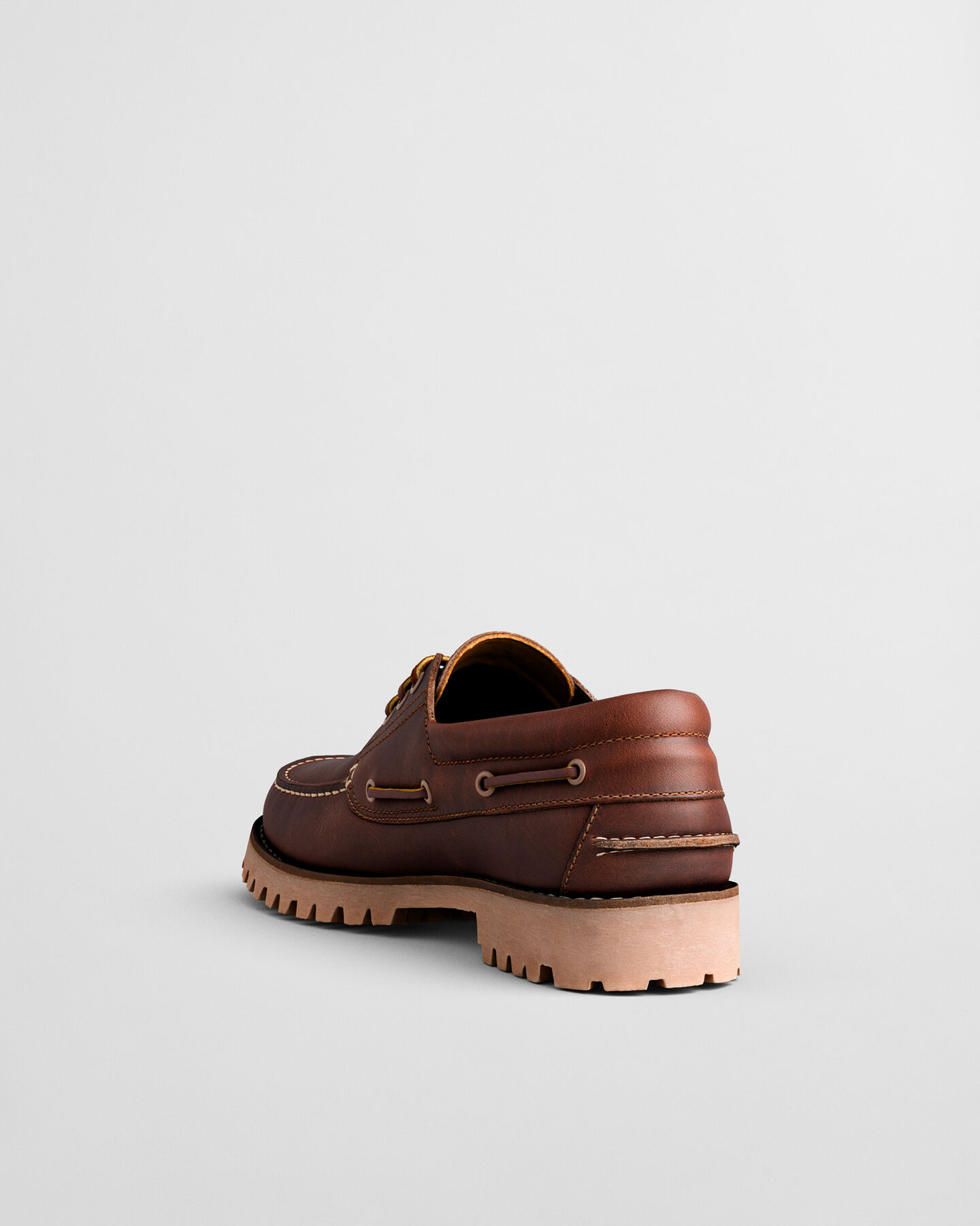 Tratton lage veterschoenen