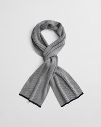 Essential cadeauset met beanie en sjaal