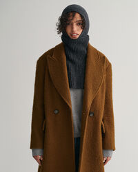 Ribgebreide slabkraag