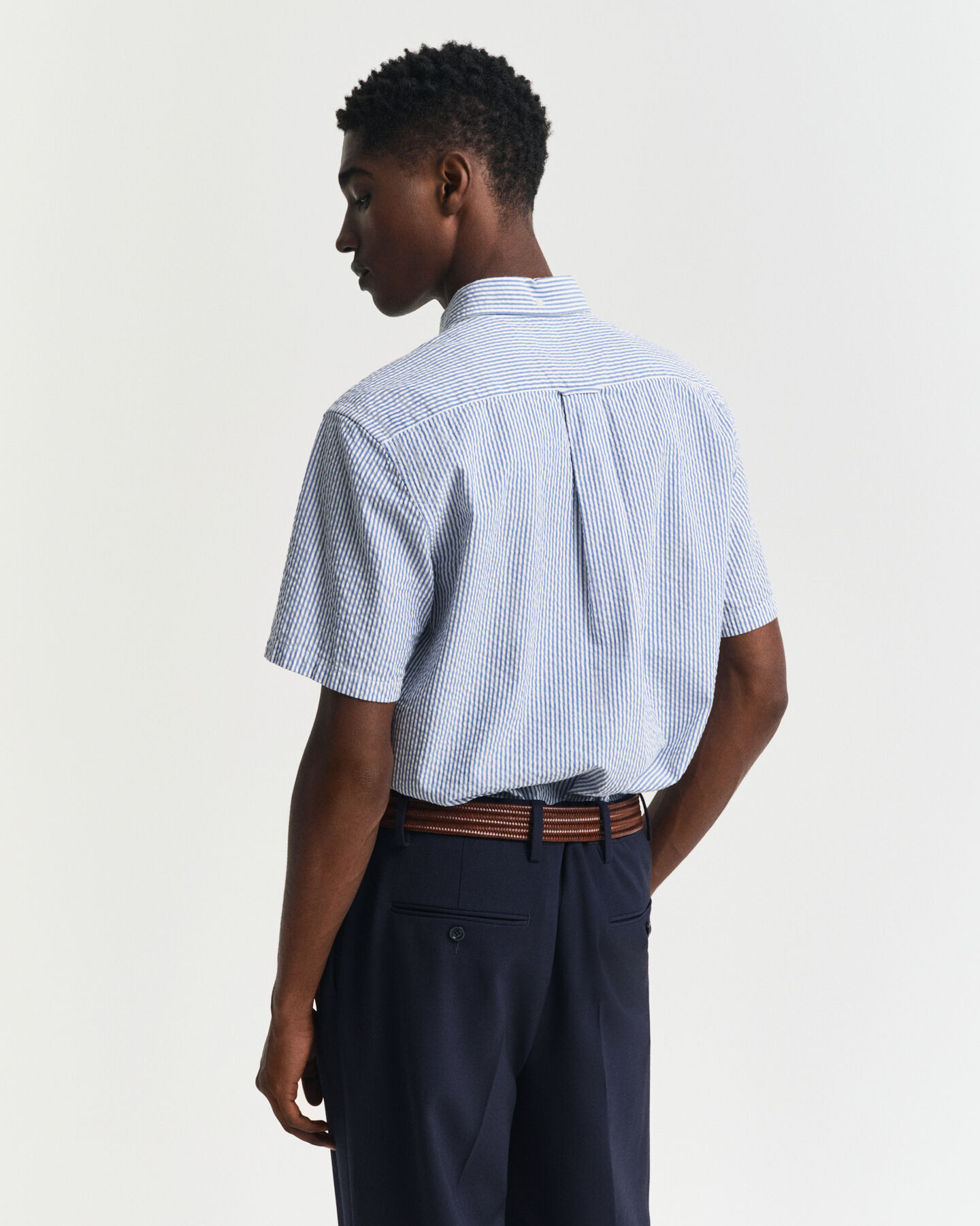 Regular Fit gestreept seersucker overhemd met korte mouwen