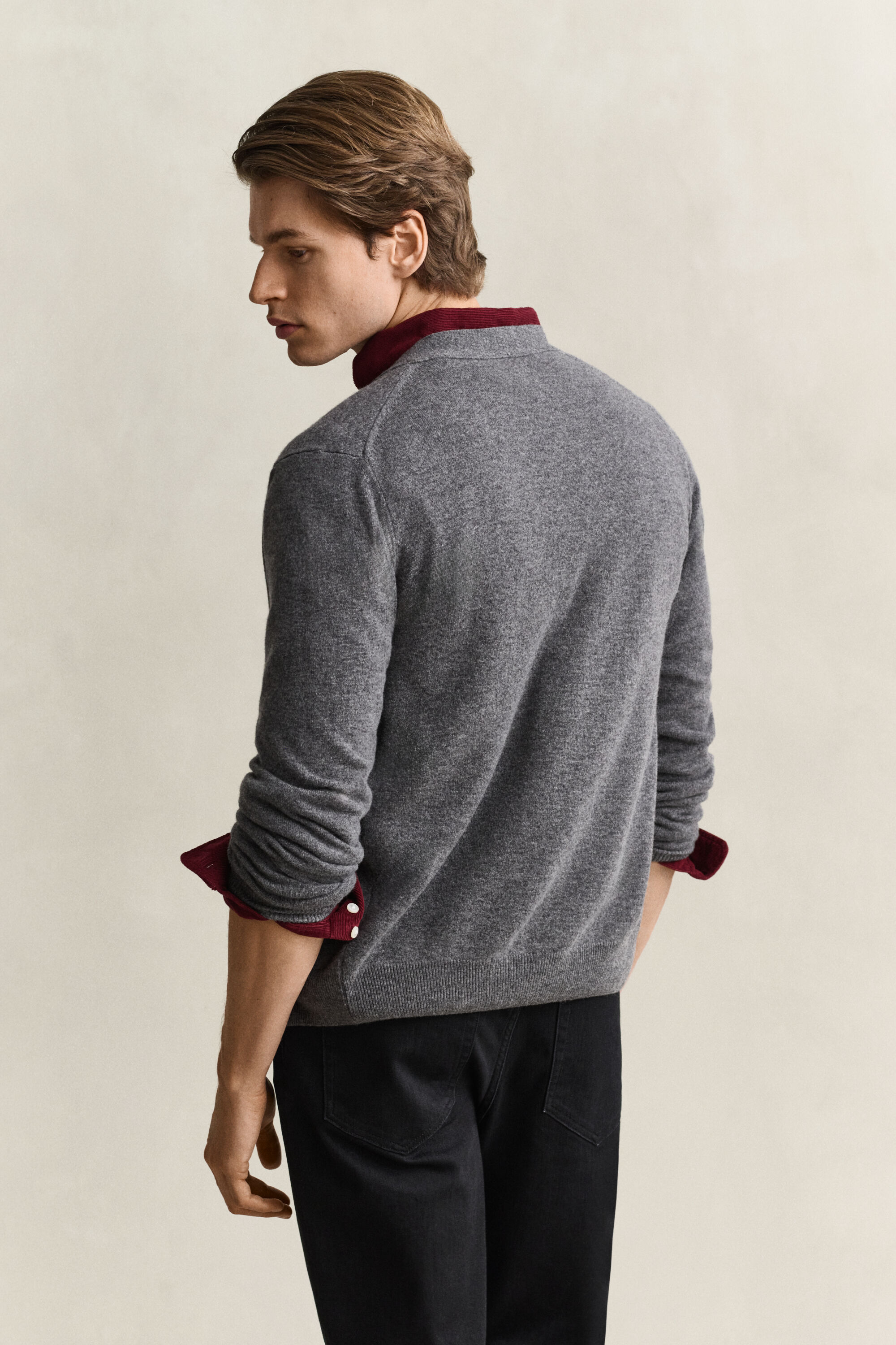 Lamswollen vest met V-hals