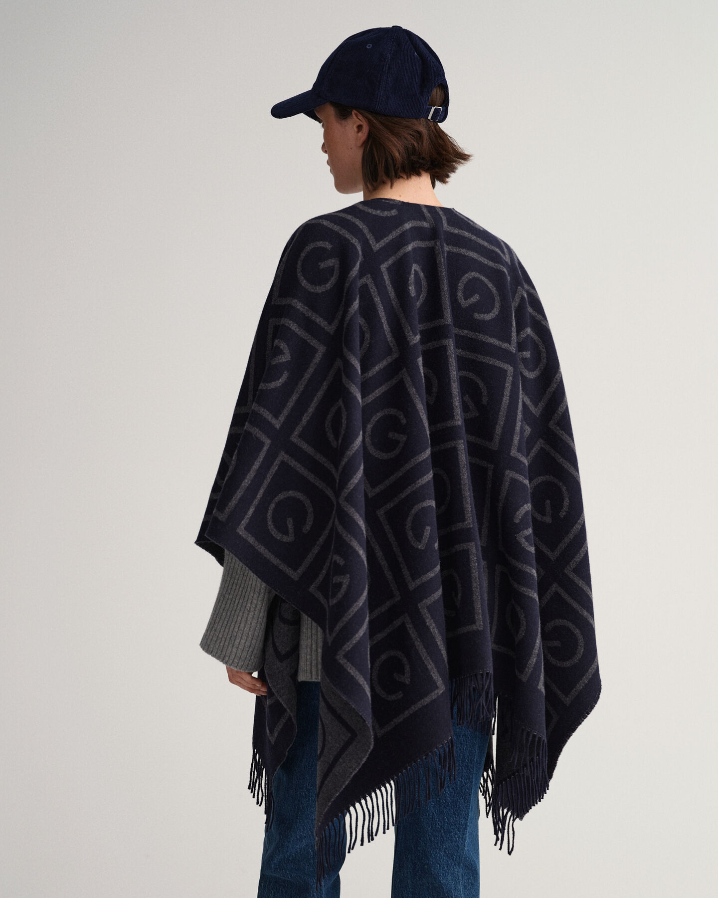 Icon G poncho