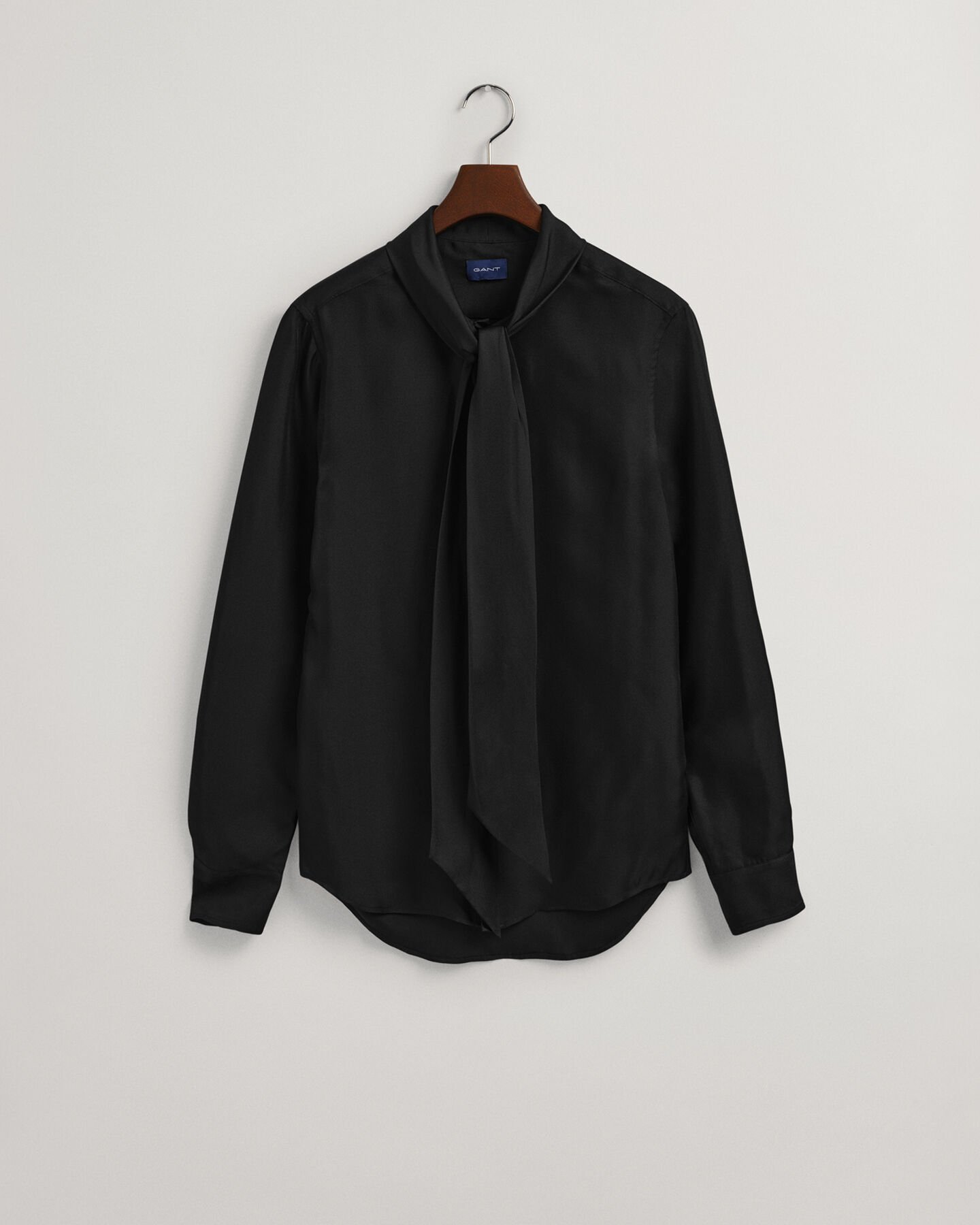 Slim Fit effen overhemd met vlinderdas