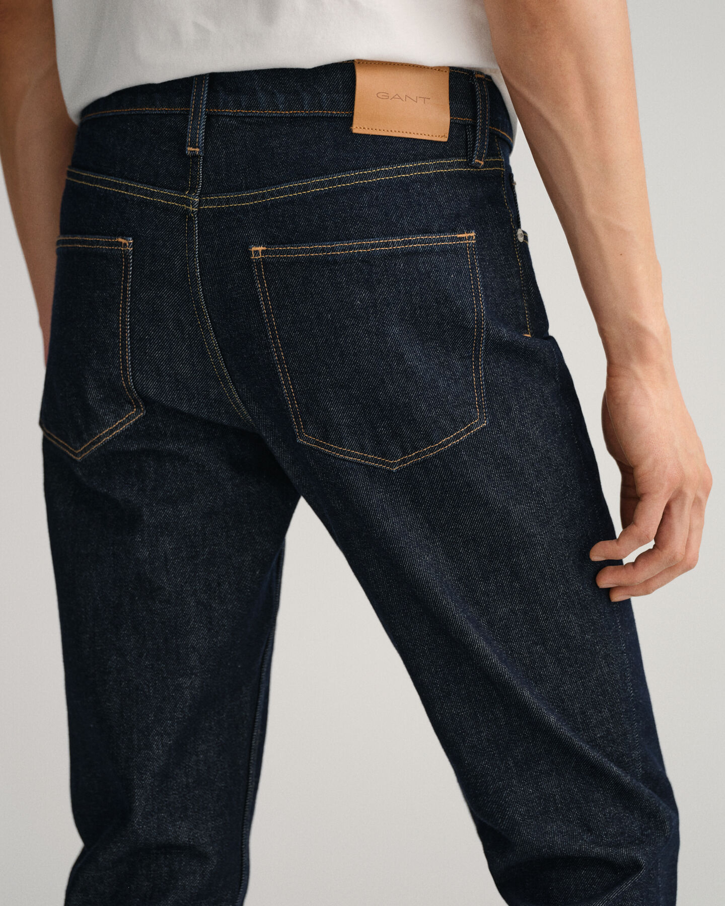 Hayes Slim Fit Authentic jeans