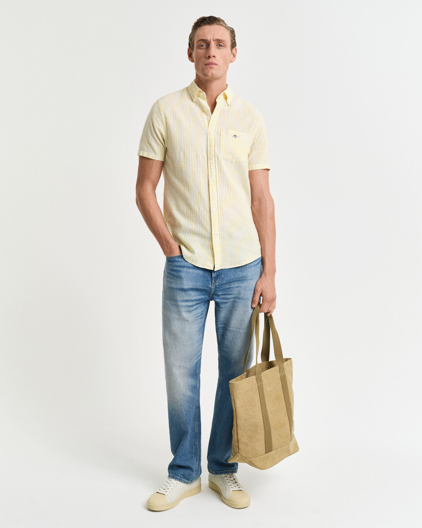 Regular Fit gestreept overhemd met korte mouwen van katoen en linnen