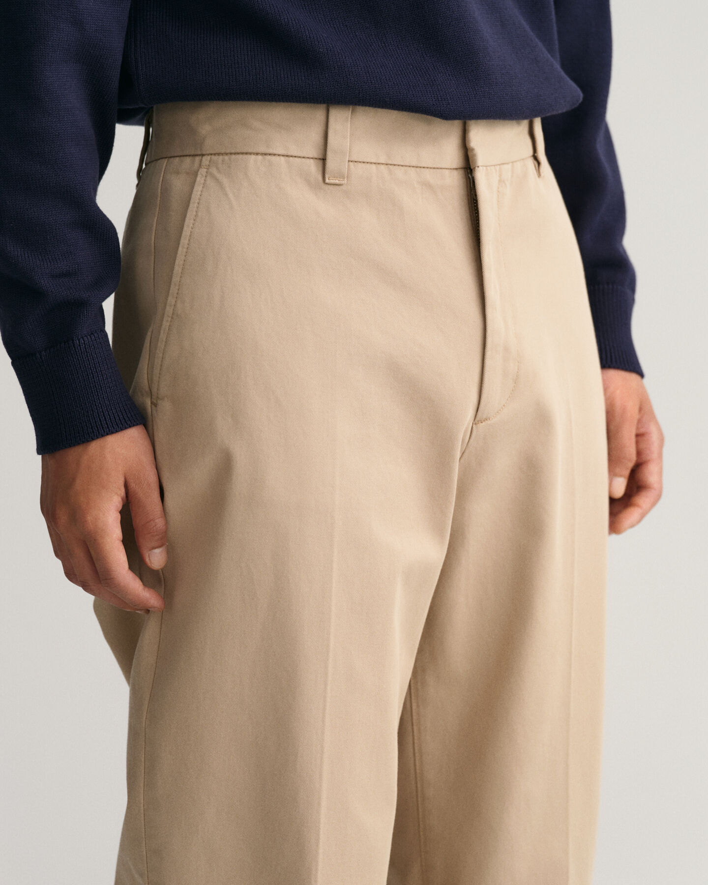 Wide Straight Fit chino