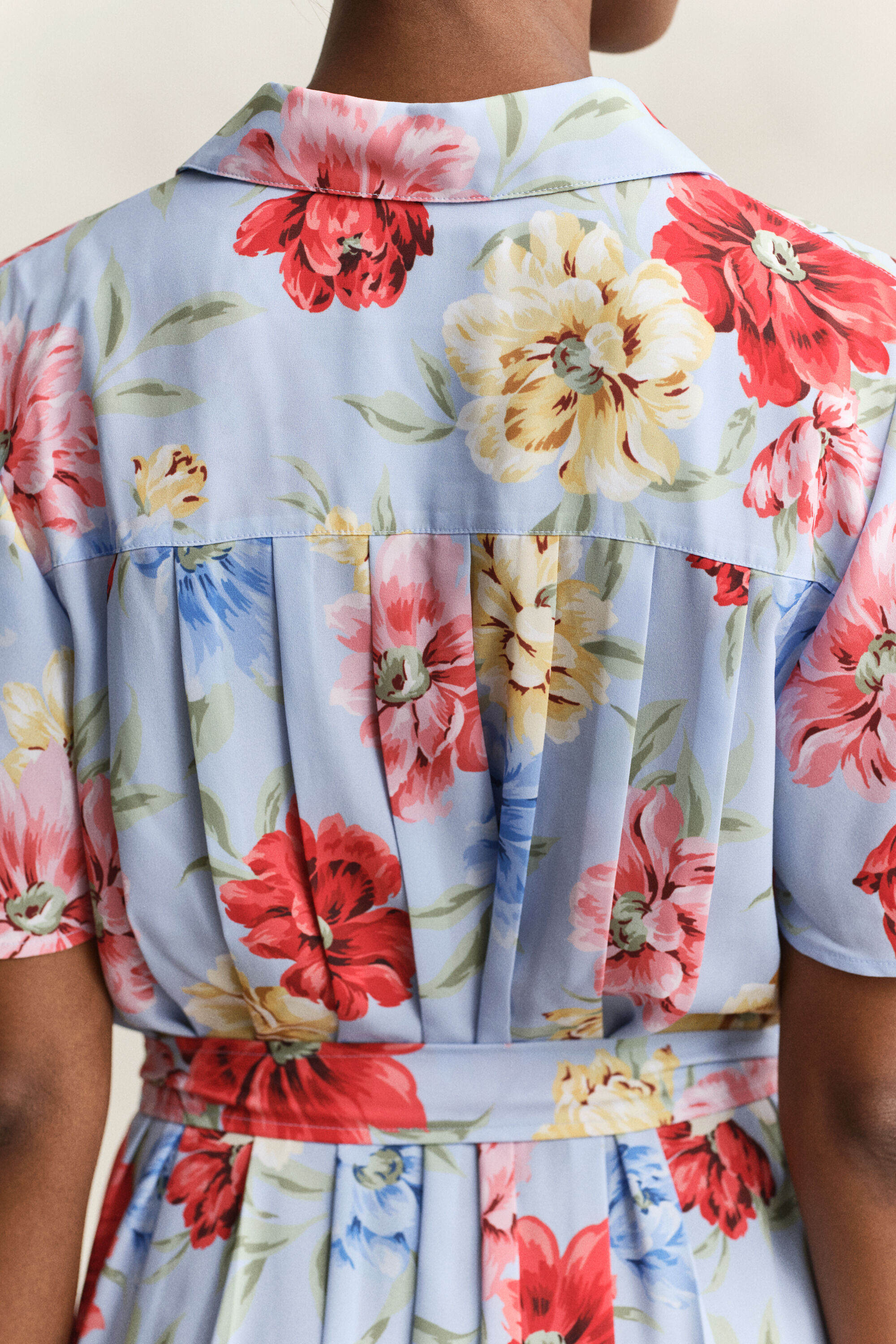 Gebloemde overoverhemdjurk