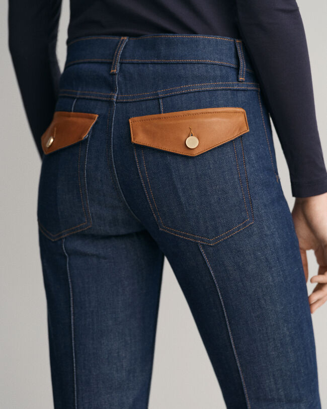 Slim Fit jeans met leren detail