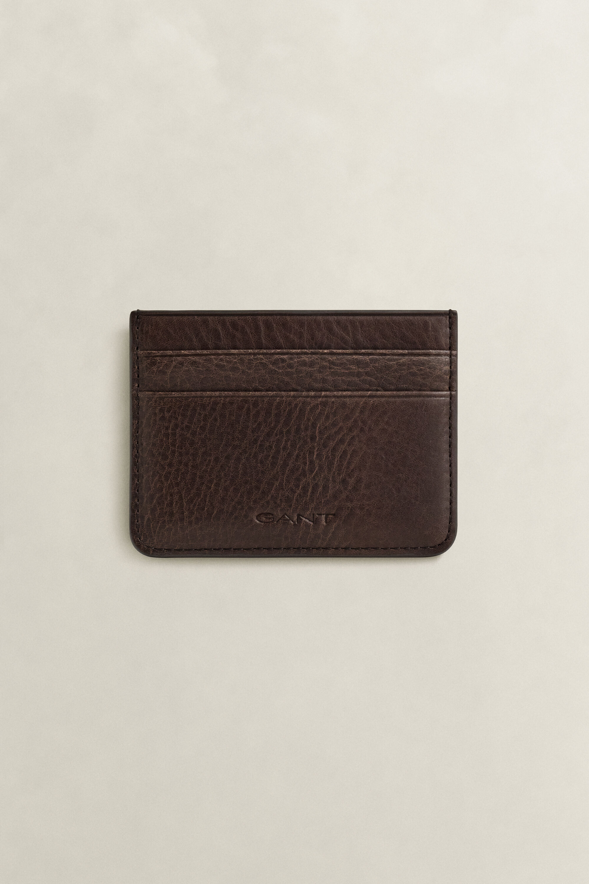 Leren riem en pasjeshouder in cadeauverpakking