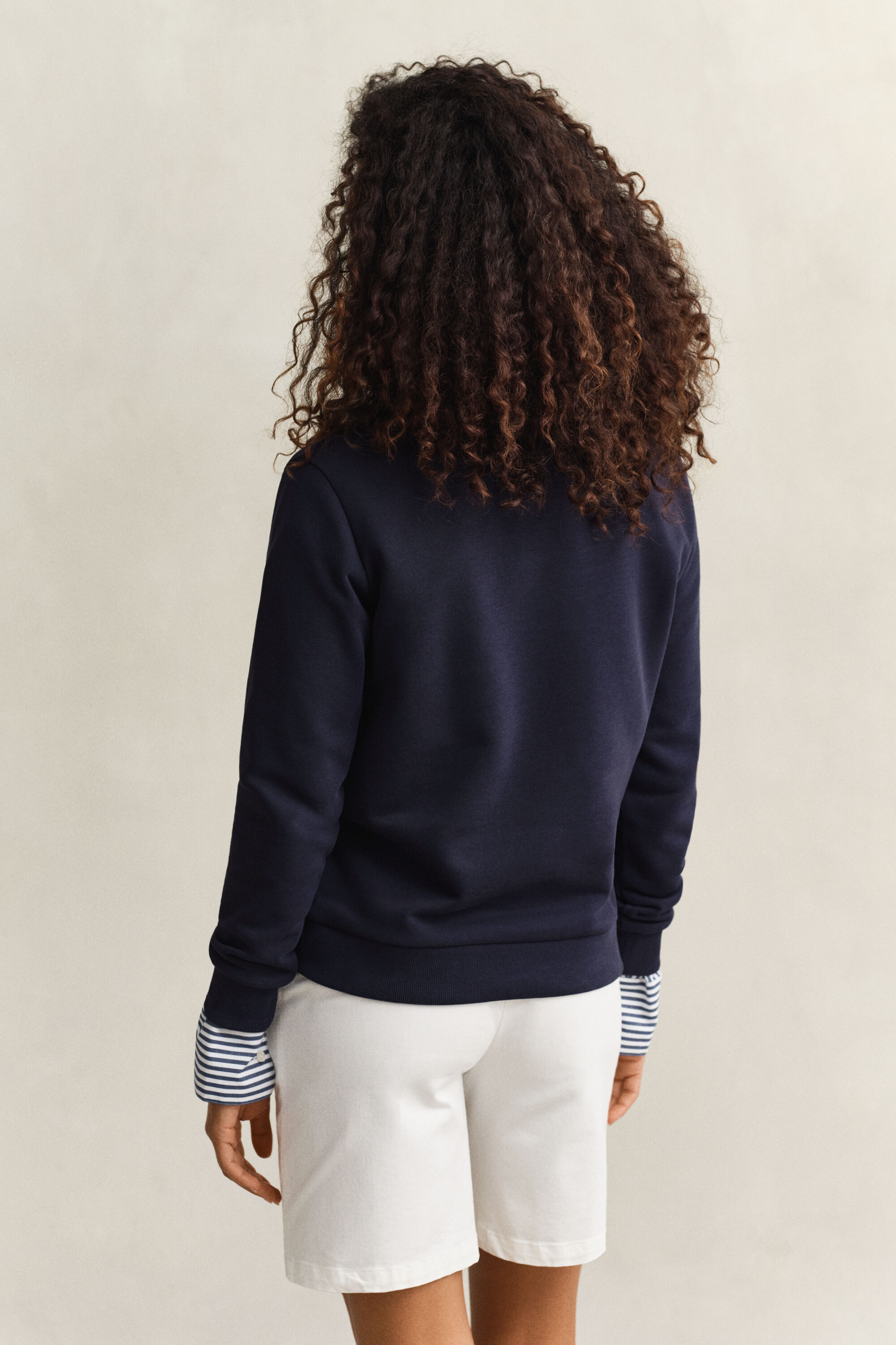 Tonal Shield sweatshirt met ronde hals