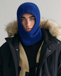 Gebreide wollen bivakmuts