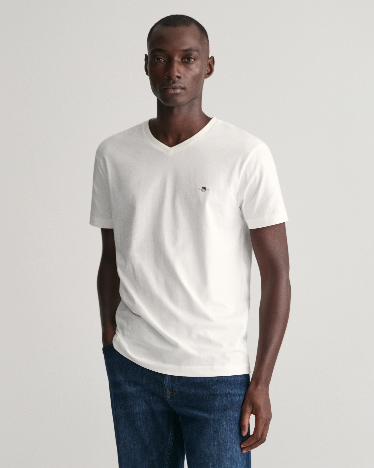 GANT Men Slim Fit Shield T-shirt met V-hals (XL) Gant